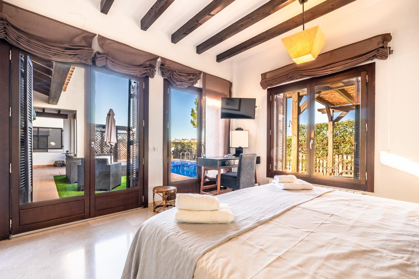 Master bedroom in villa for sale in El Valle Golf Resort