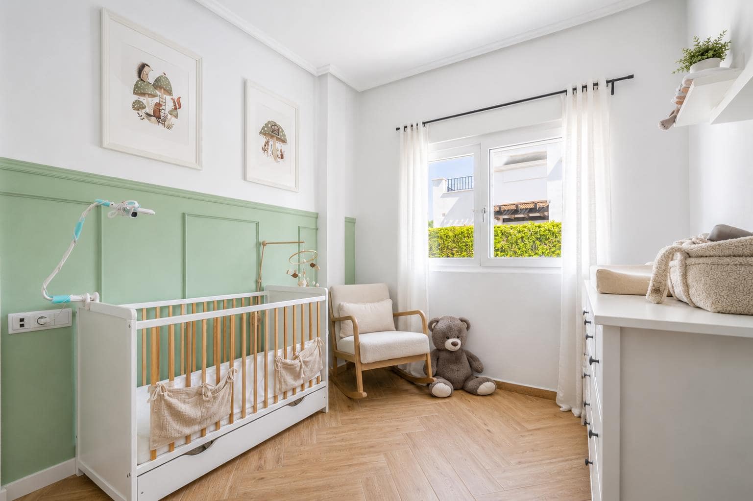 Master bedroom in villa for sale in La Torre Golf Resort