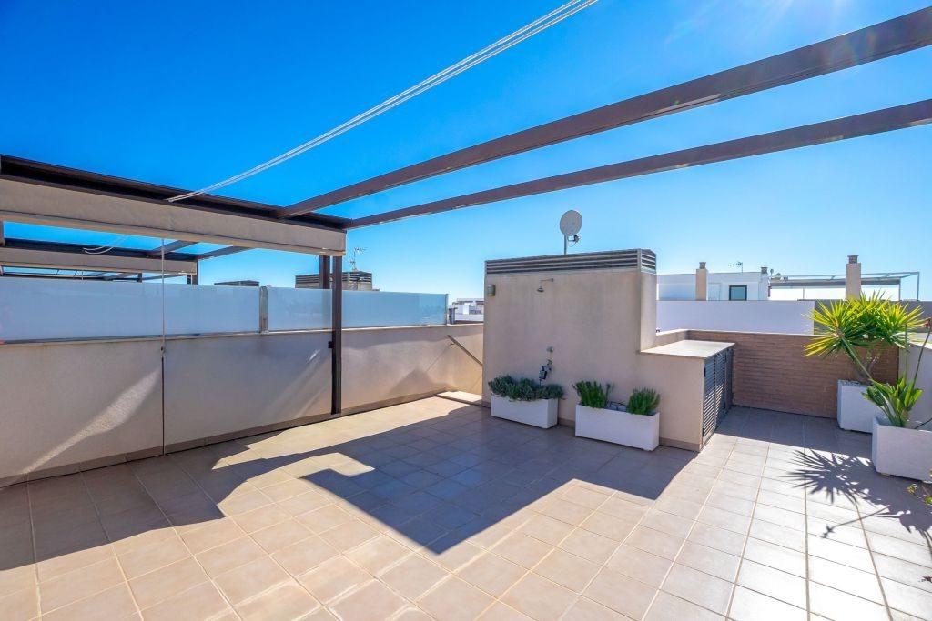 Dining area in penthouse for sale in Pilar de La Horadada