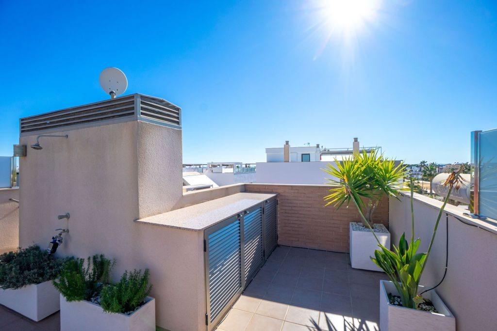 Bedroom in penthouse for sale in Pilar de La Horadada