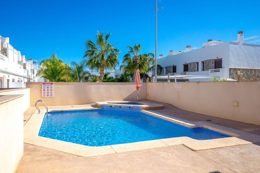Exterior view in penthouse for sale in Pilar de La Horadada