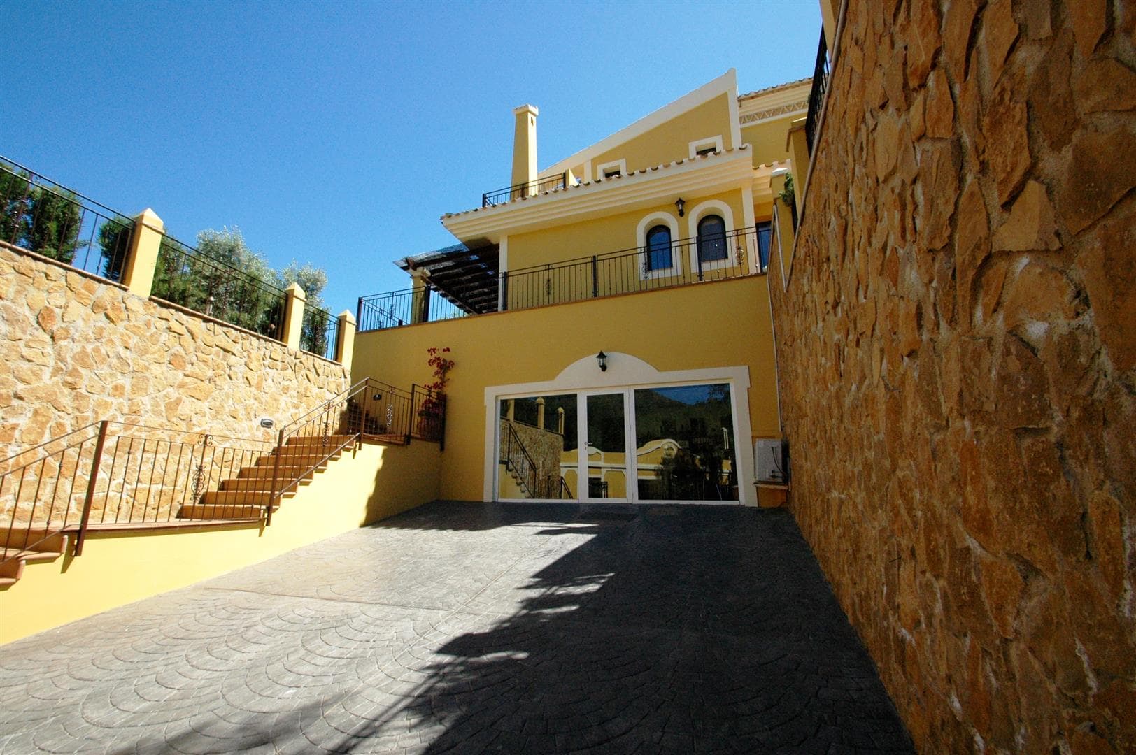 Garden in villa for sale in La Manga Club