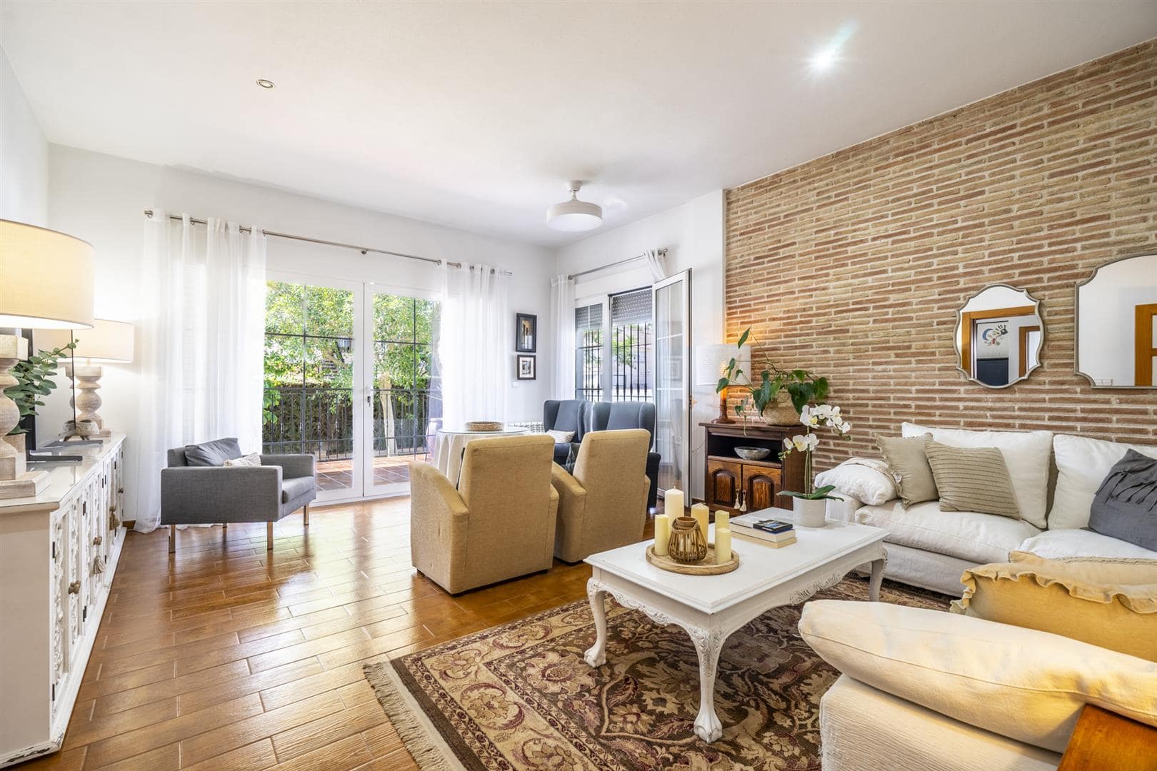 Living room in villa for sale in Beniel