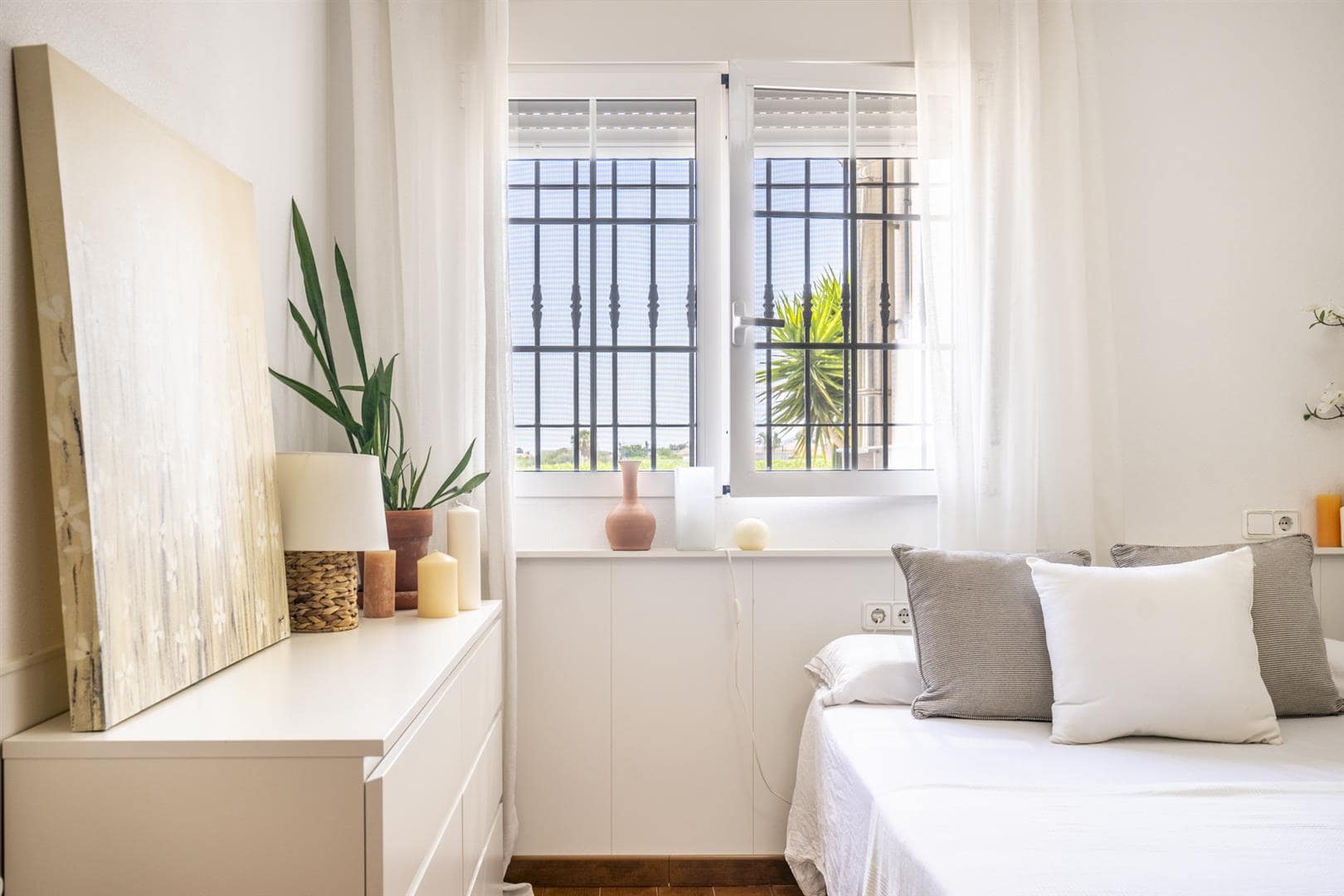 Master bedroom in villa for sale in Beniel