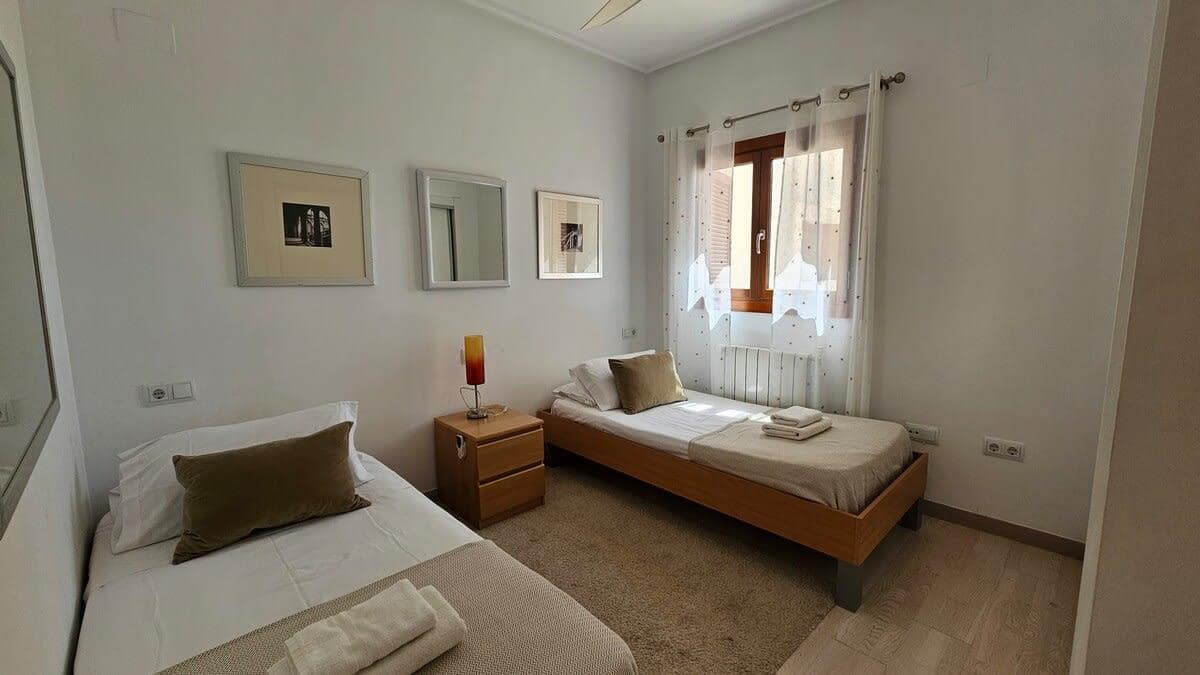 Exklusiver Erstgeschossapartment mit atemberaubenden Golf- und Poolblick