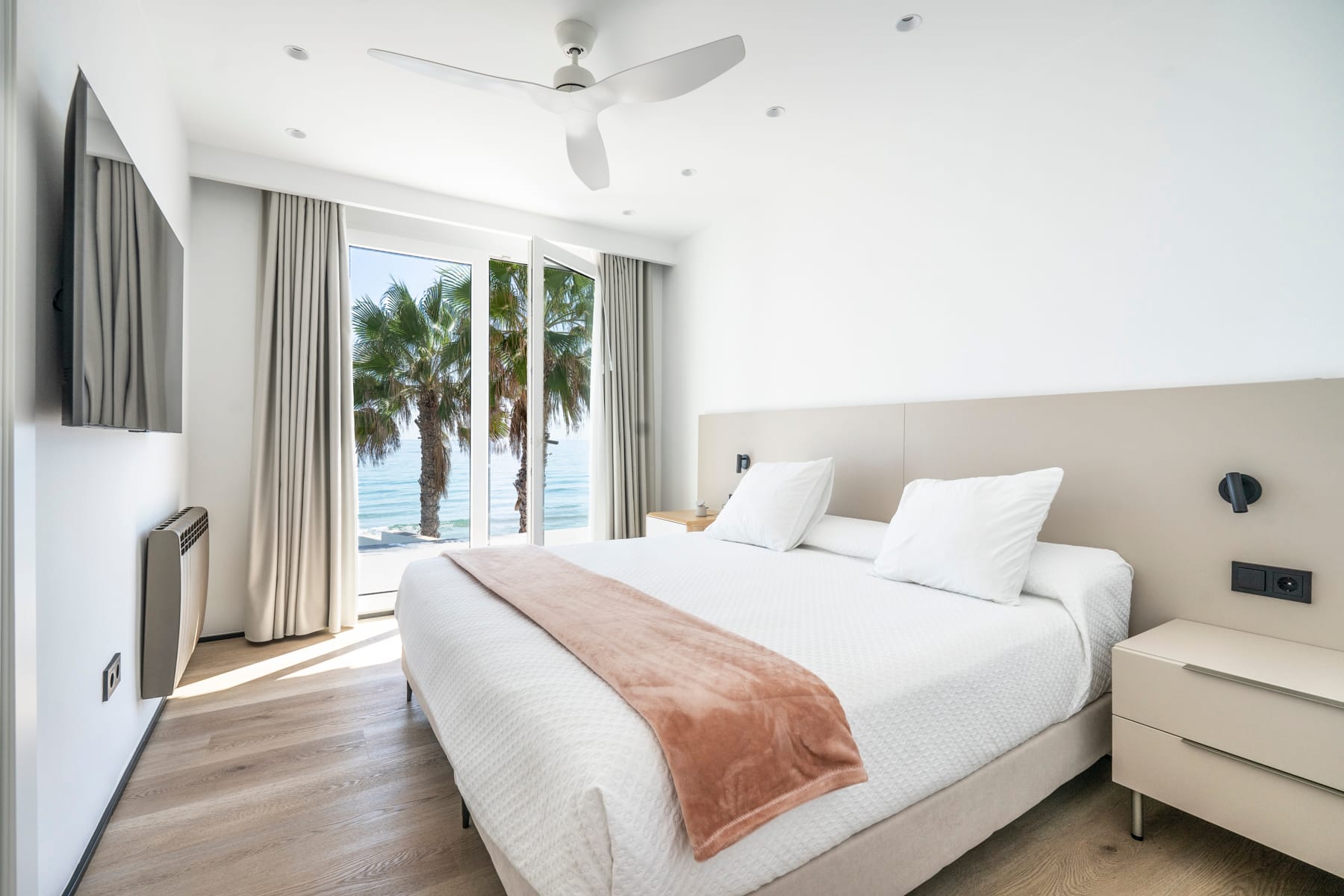 Bathroom in villa for sale in La Manga del Mar Menor