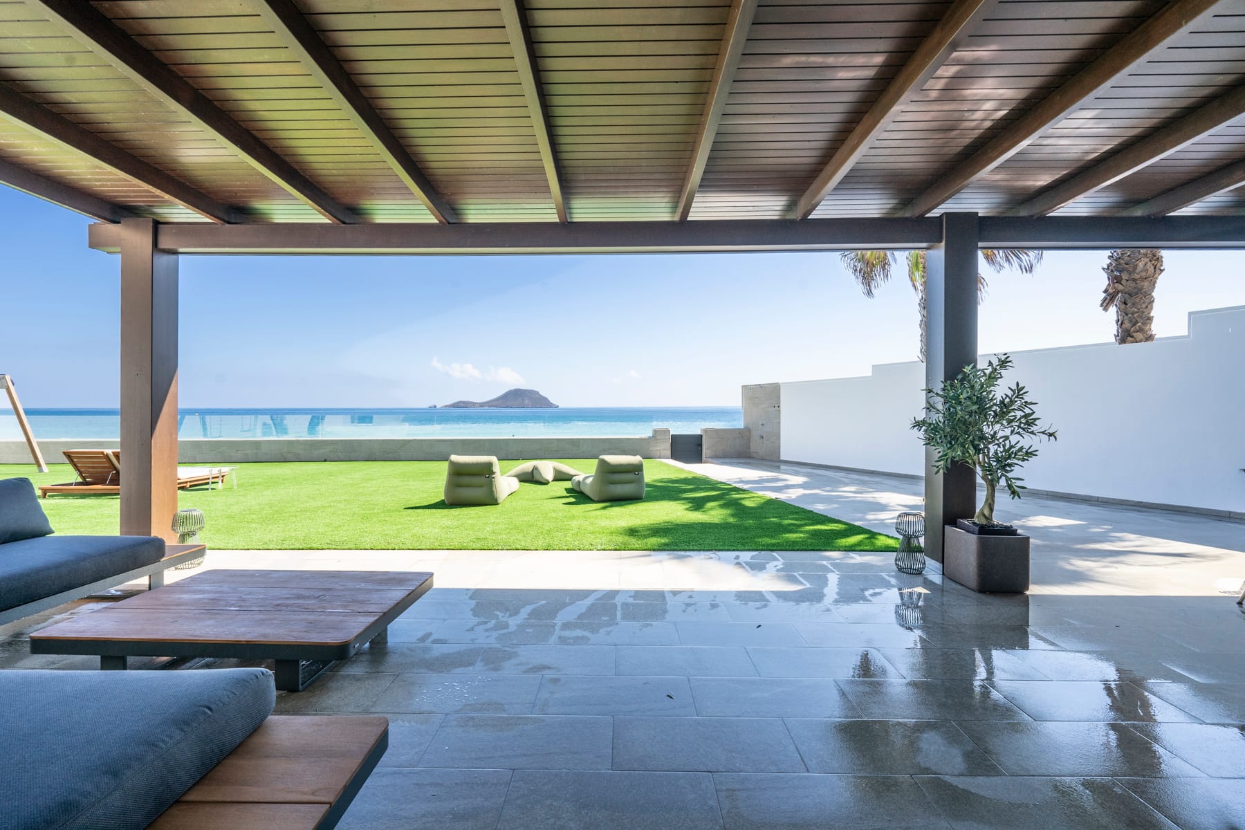 Dining area in villa for sale in La Manga del Mar Menor