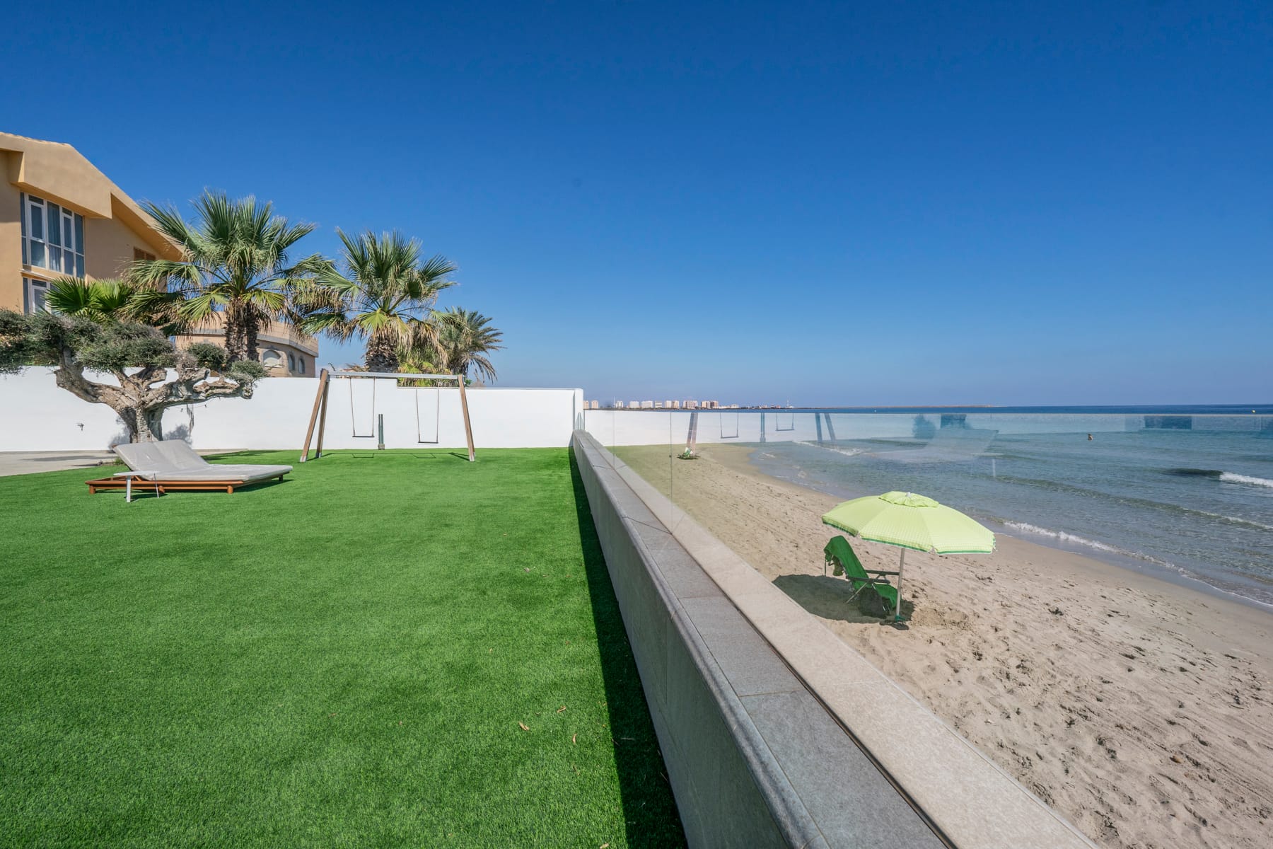 Kitchen in villa for sale in La Manga del Mar Menor