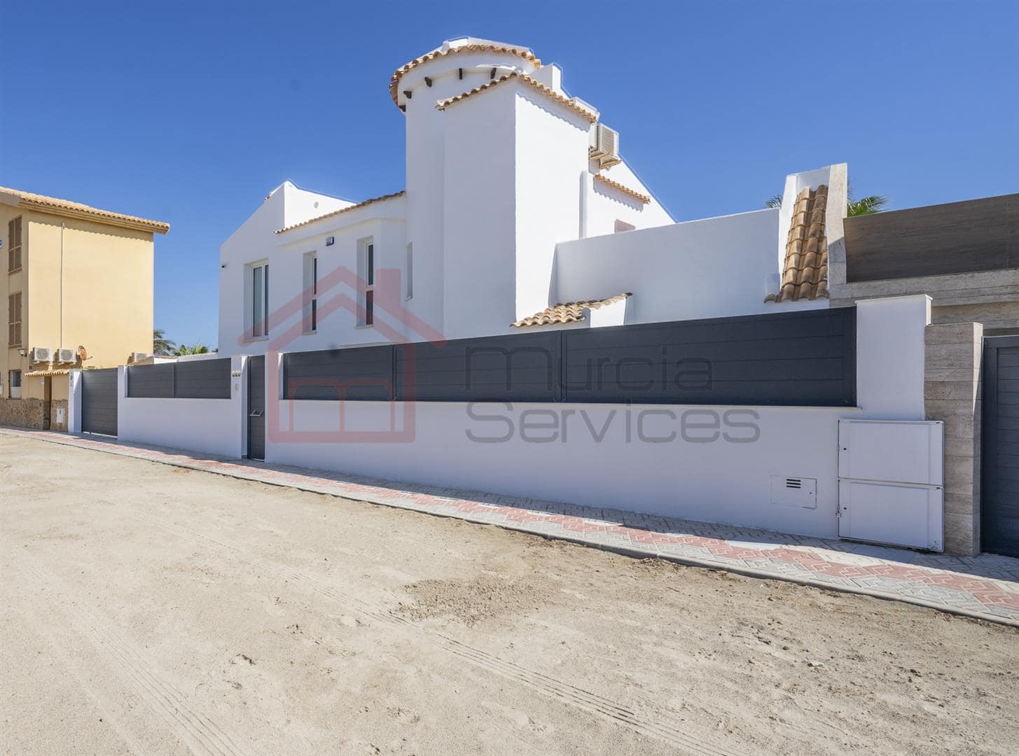 Pool area in villa for sale in La Manga del Mar Menor
