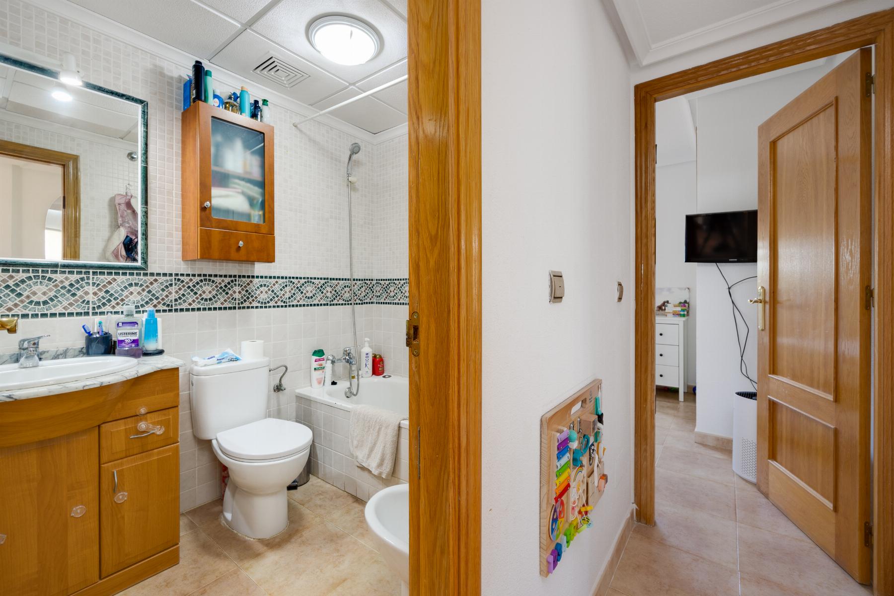 Garden in villa for sale in San Fulgencio