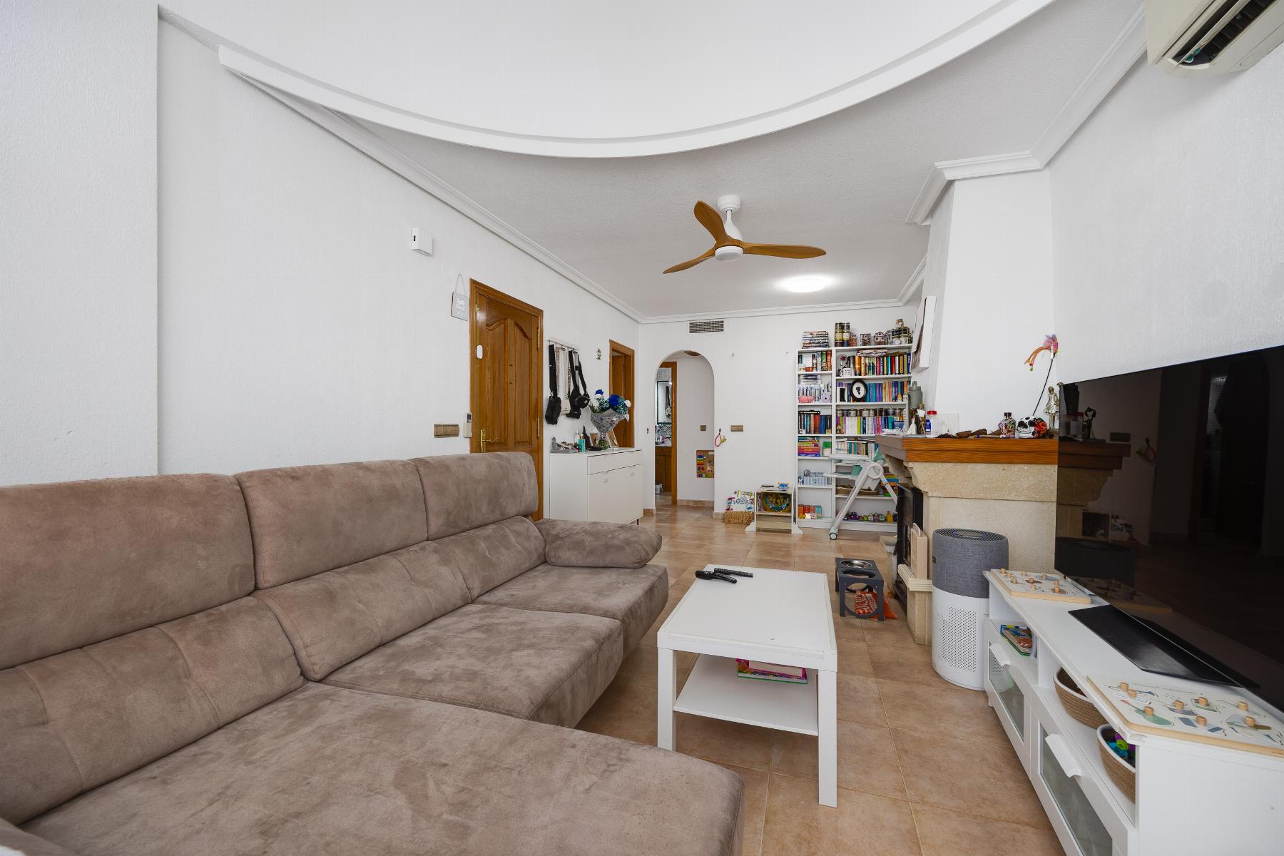 Garden in villa for sale in San Fulgencio