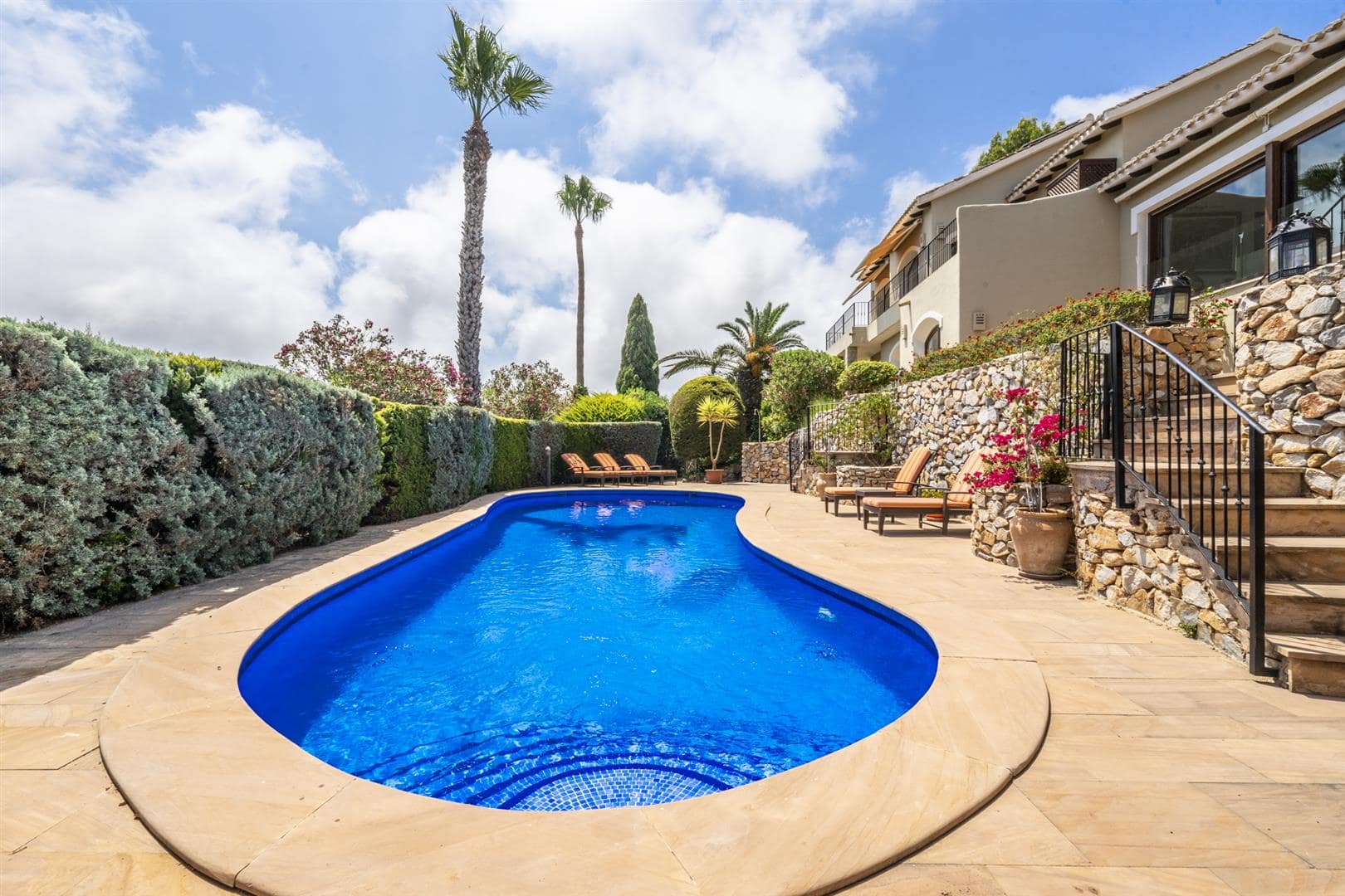 Master bedroom in villa for sale in La Manga Club Resort