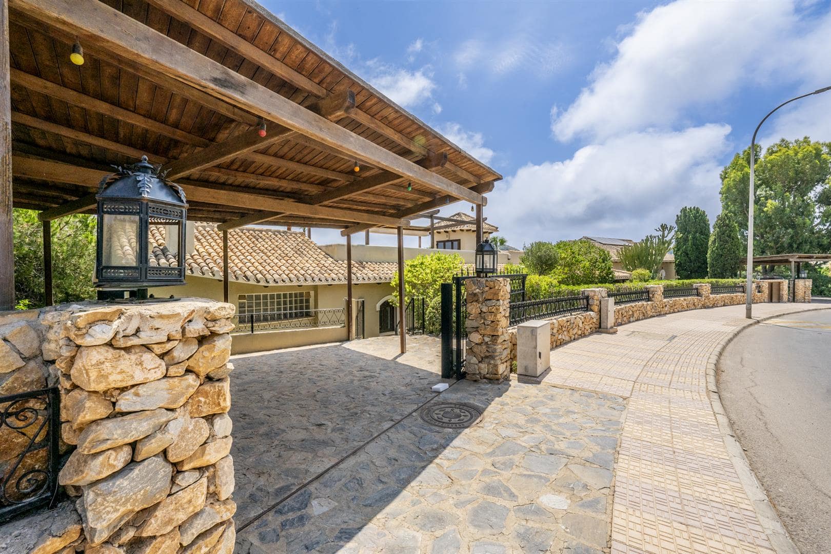 Kitchen in villa for sale in La Manga Club Resort
