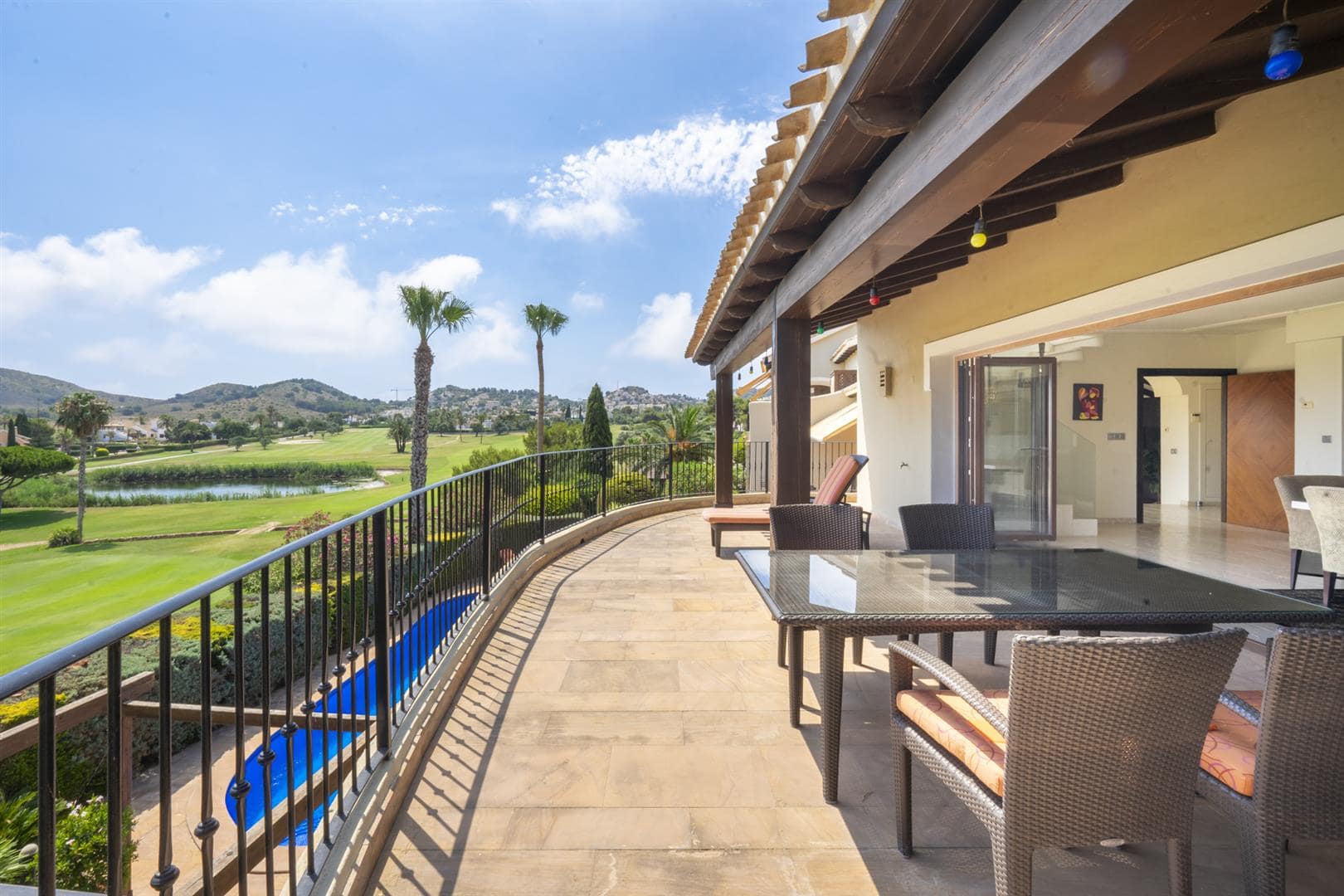 Garden in villa for sale in La Manga Club Resort