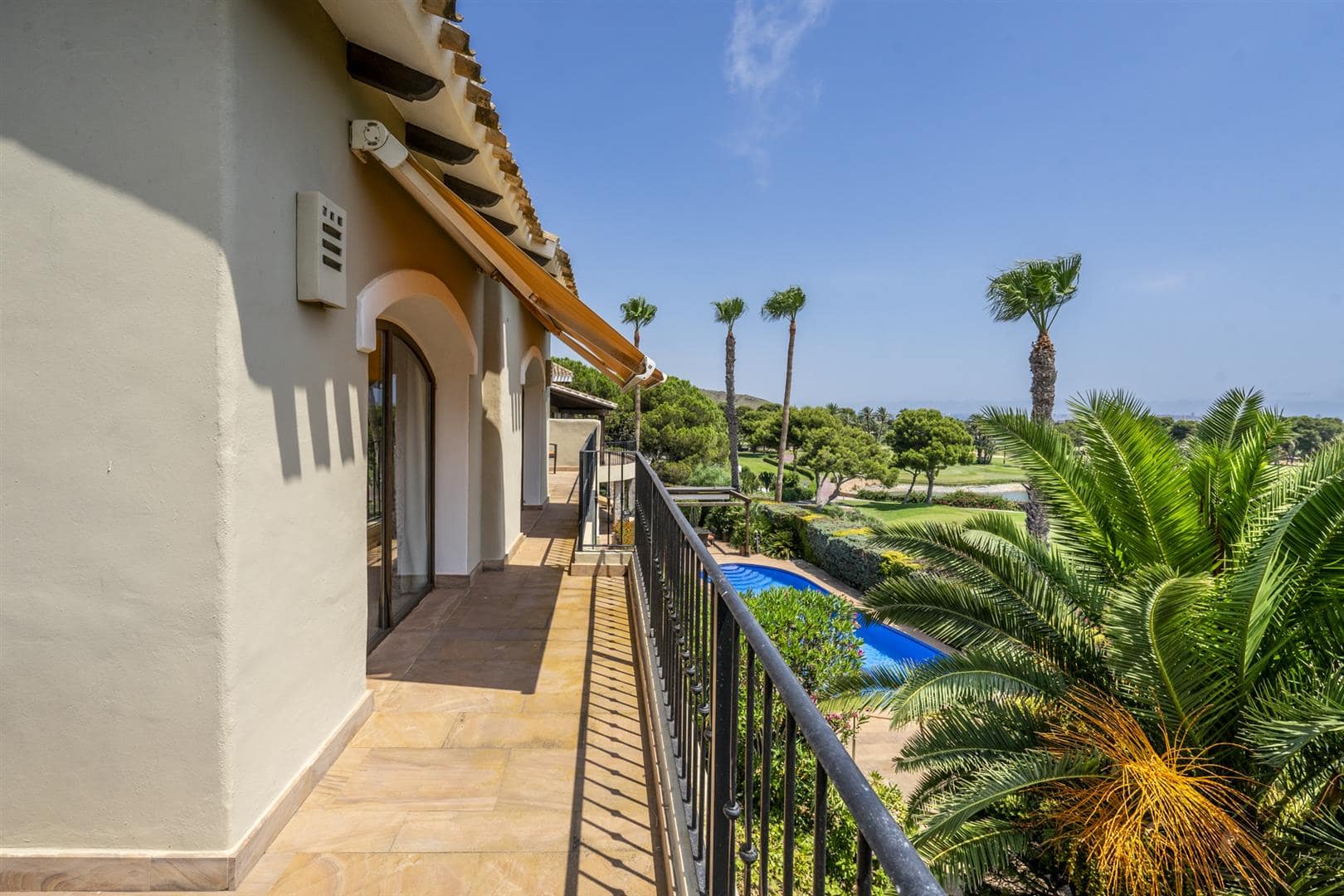 Bathroom in villa for sale in La Manga Club Resort