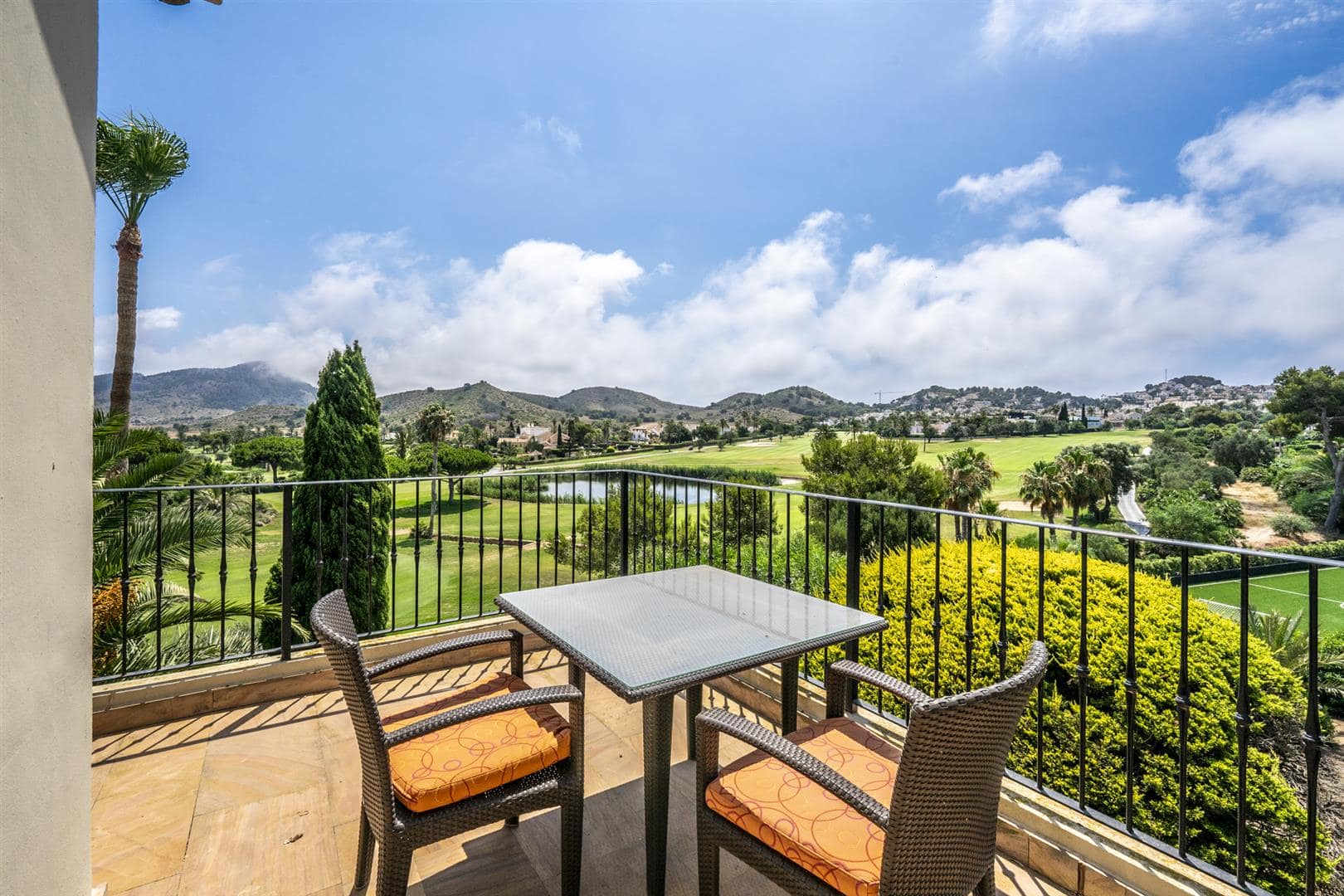 Terrace in villa for sale in La Manga Club Resort