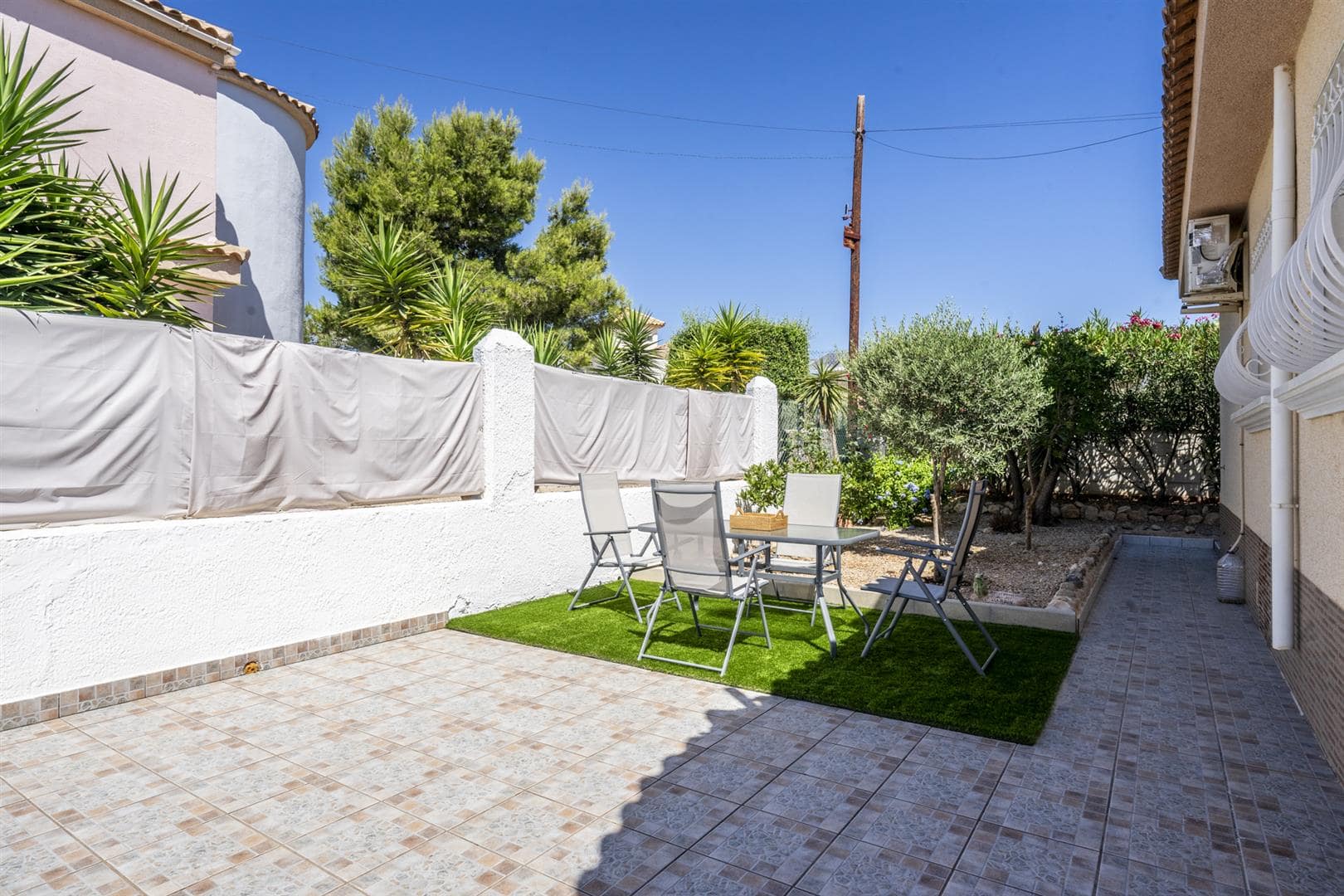 Terrace in villa for sale in Valle Del Sol