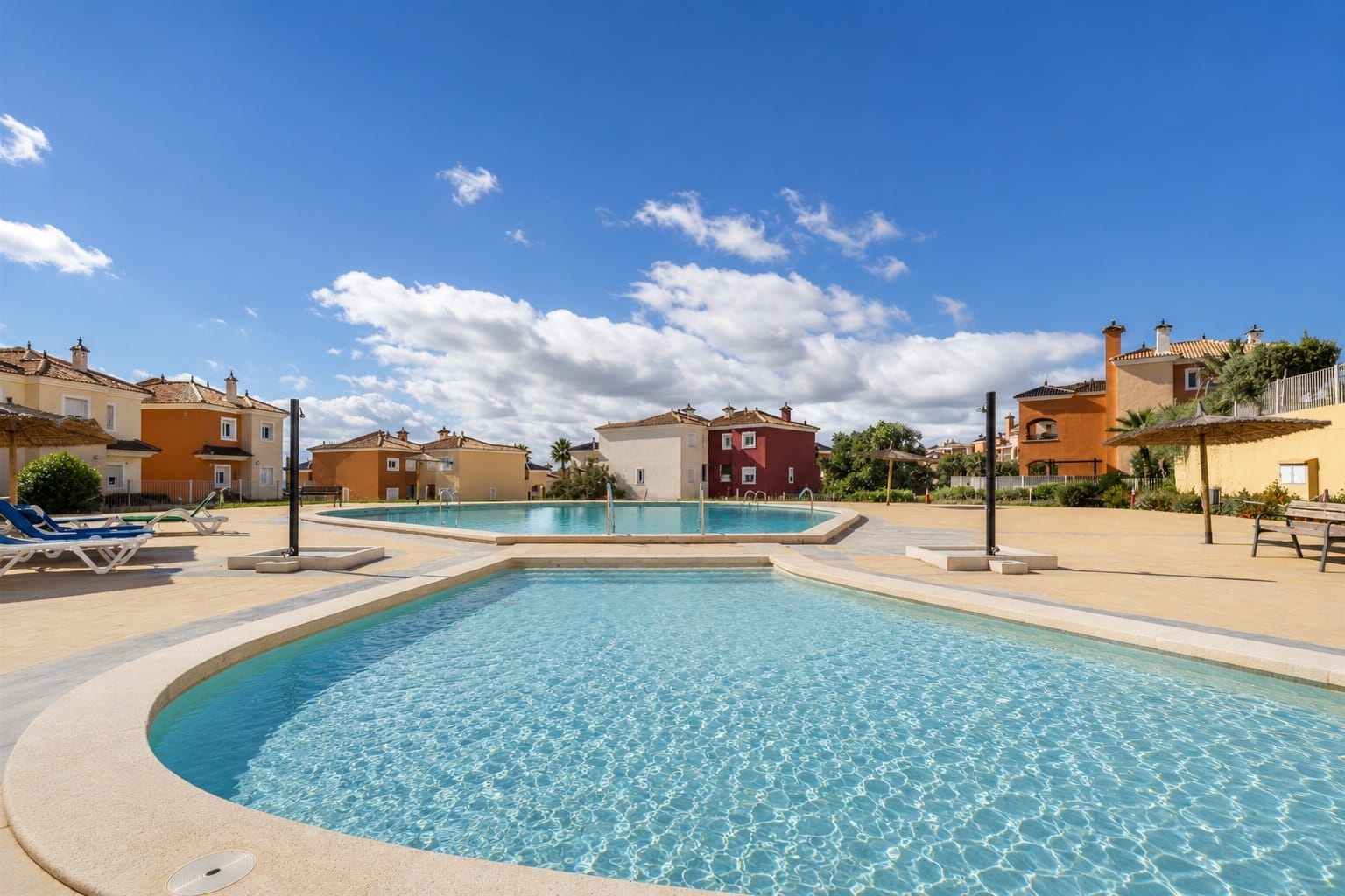 Bedroom in apartment for sale in Altaona Golf and Country Club