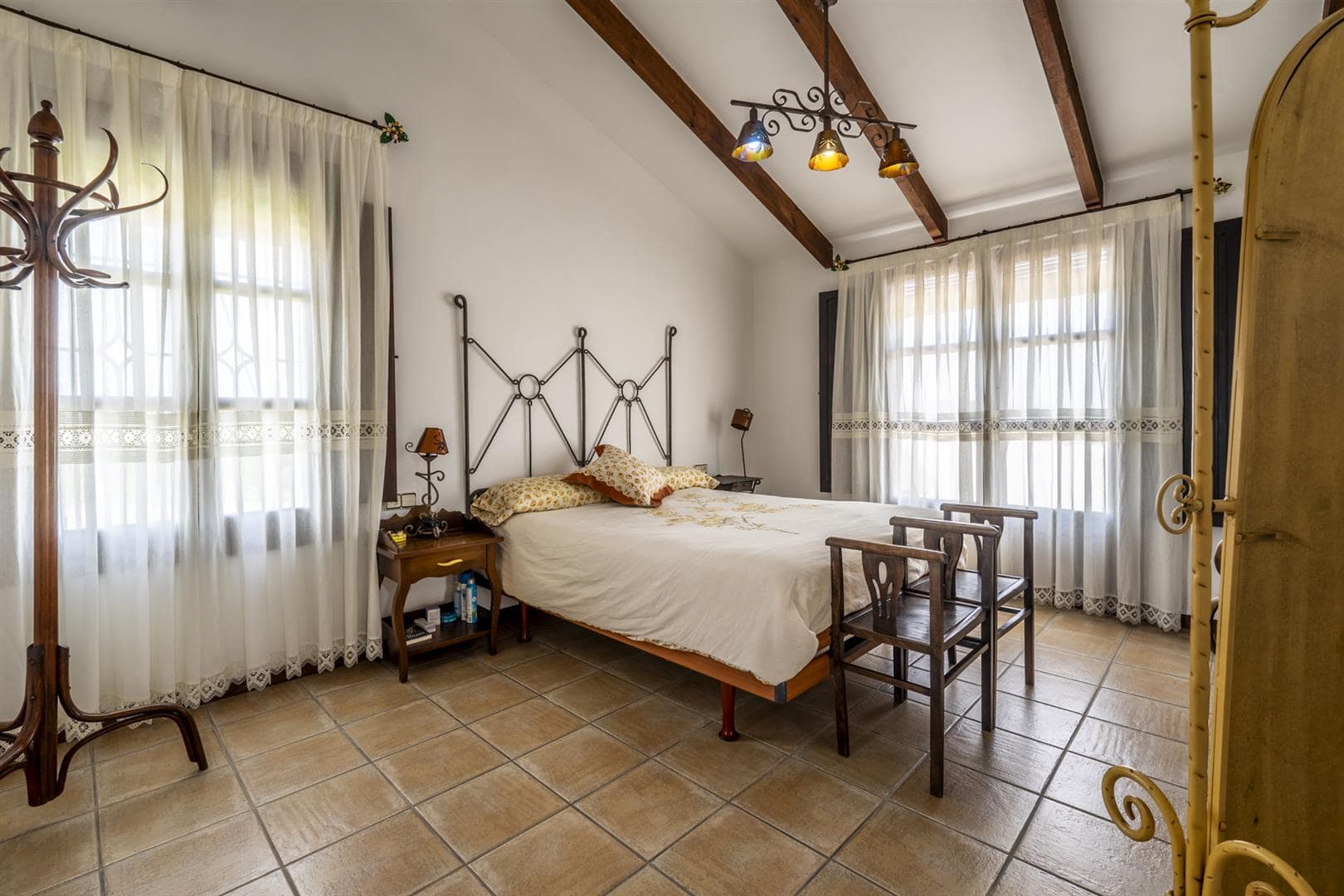 Living room in villa for sale in Santiago de la Ribera