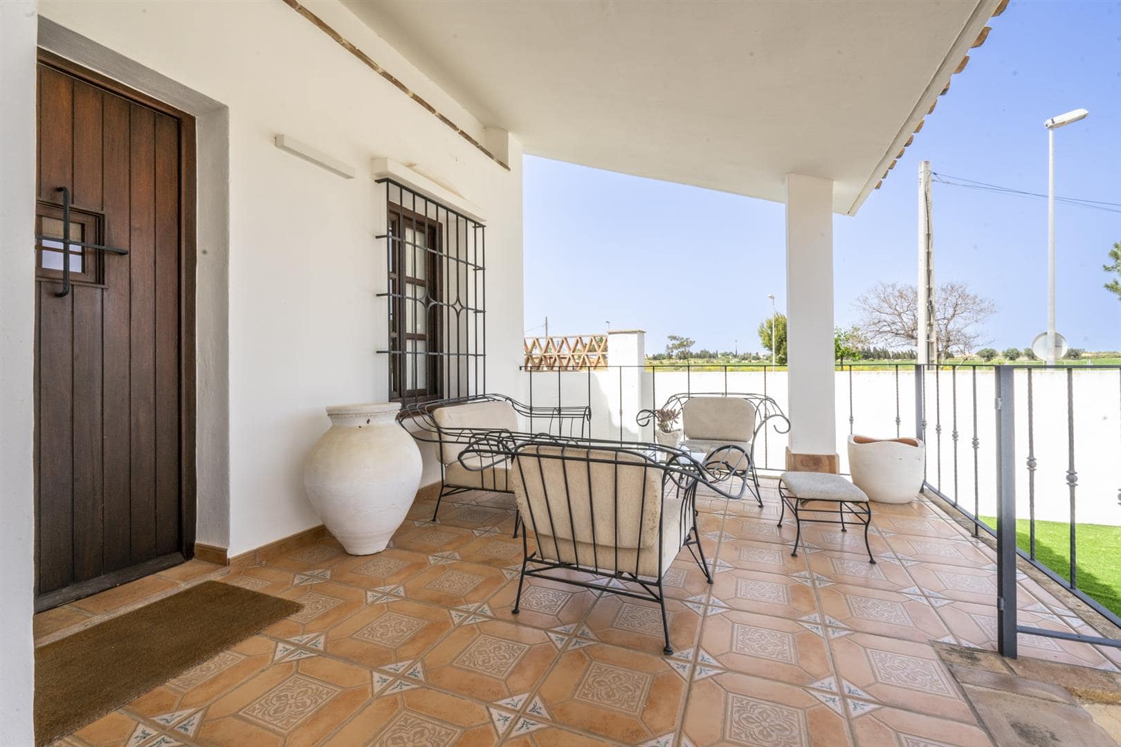 Pool area in villa for sale in Santiago de la Ribera