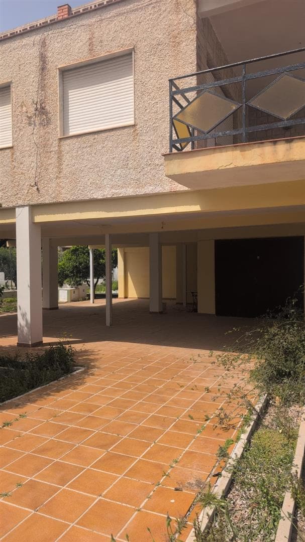 Eksklusiivne arendusvõimalus Los Alcázarés – 510 m² krunt 3‑toaline villa