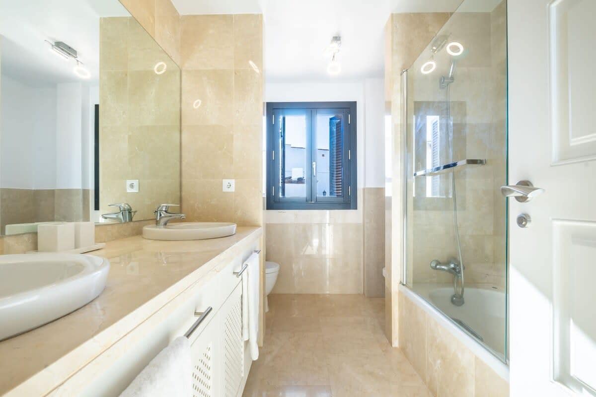 Bedroom in villa for sale in El Valle Golf Resort