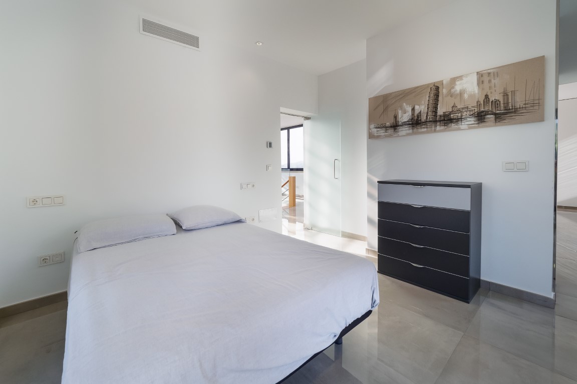 Bedroom in villa for sale in Pulpi