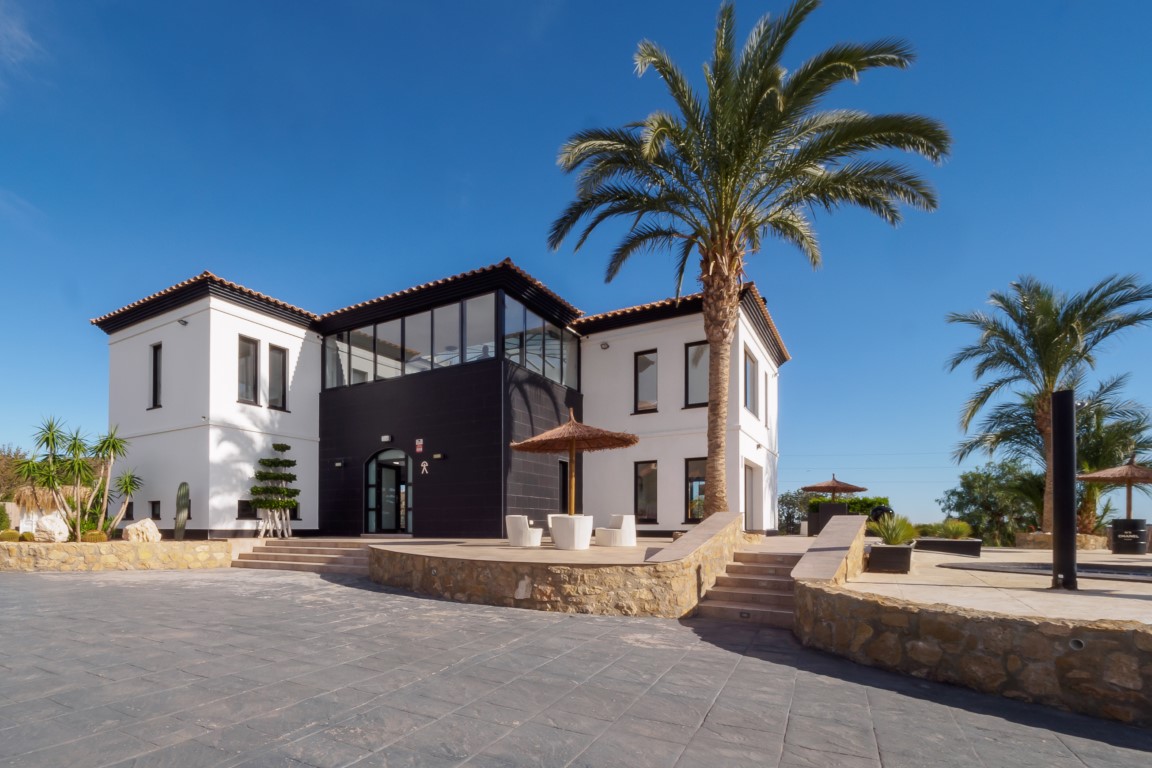 Master bedroom in villa for sale in Pulpi
