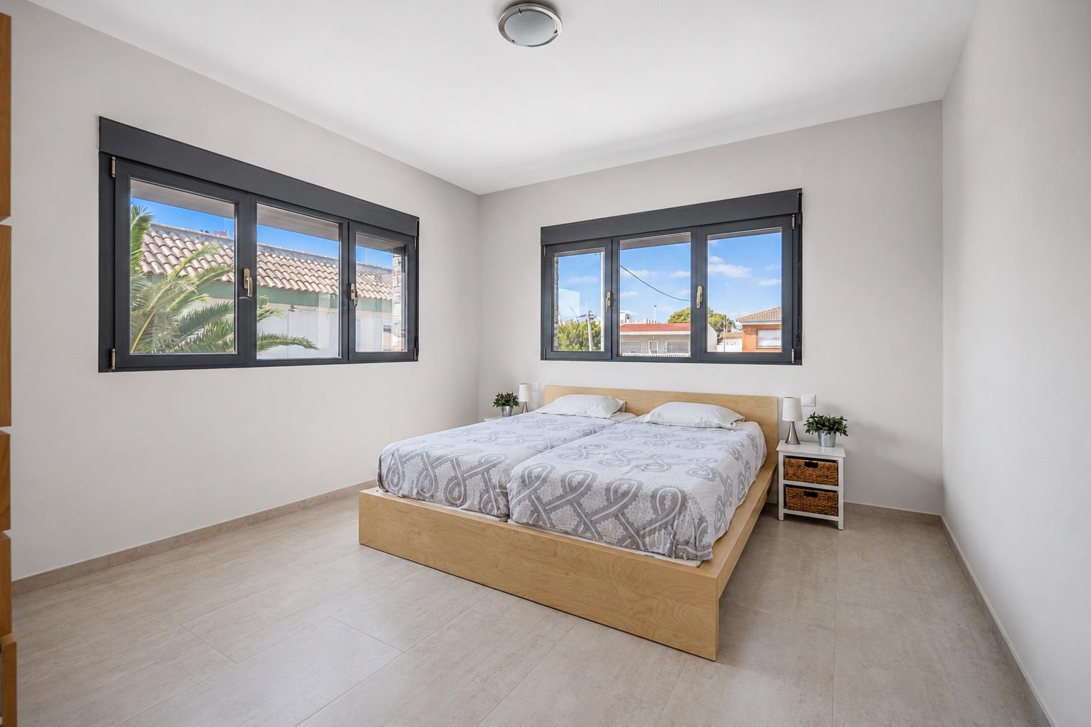 Bathroom in villa for sale in EL Carmoli Los Urrutias