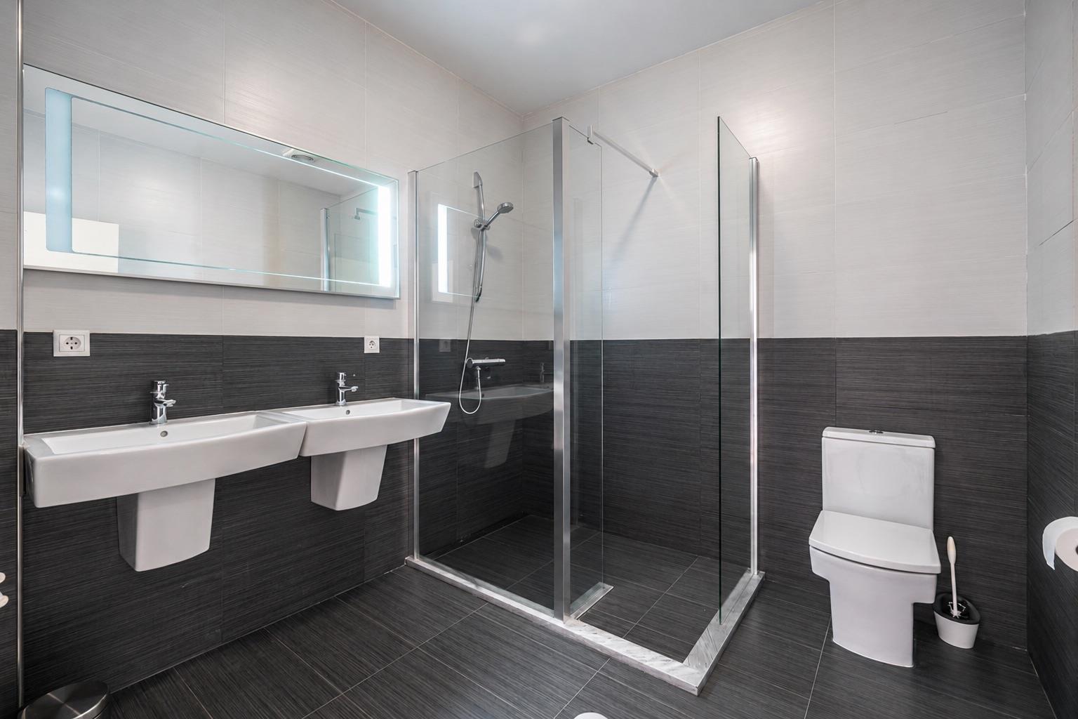 Pool area in villa for sale in EL Carmoli Los Urrutias