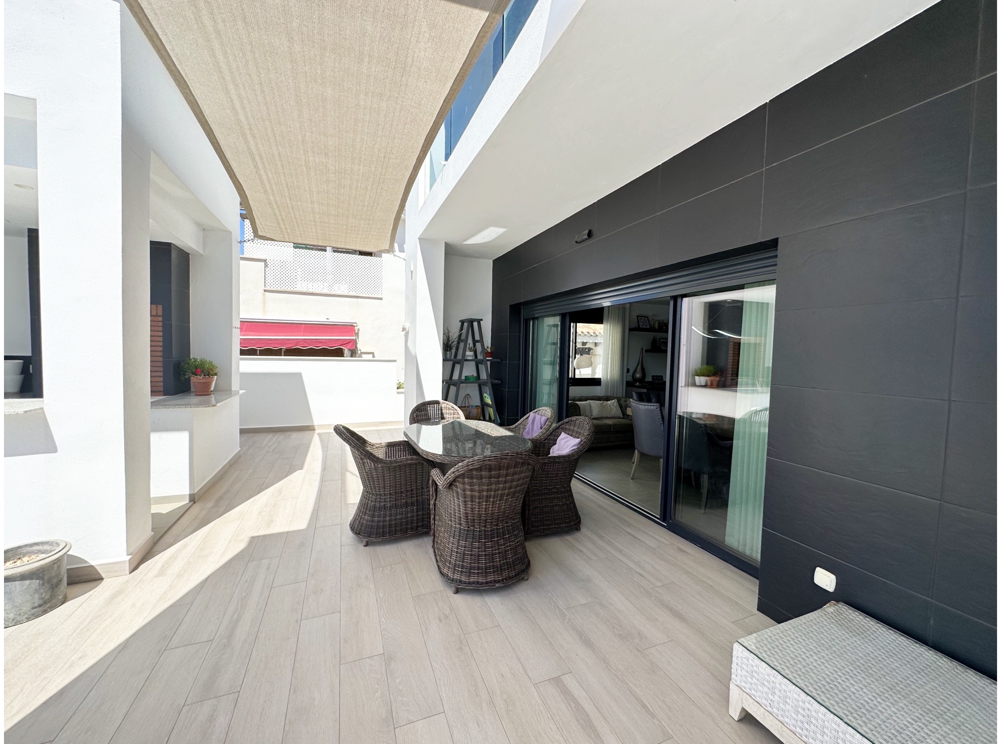 Dining area in villa for sale in Mar Menor Golf Resort