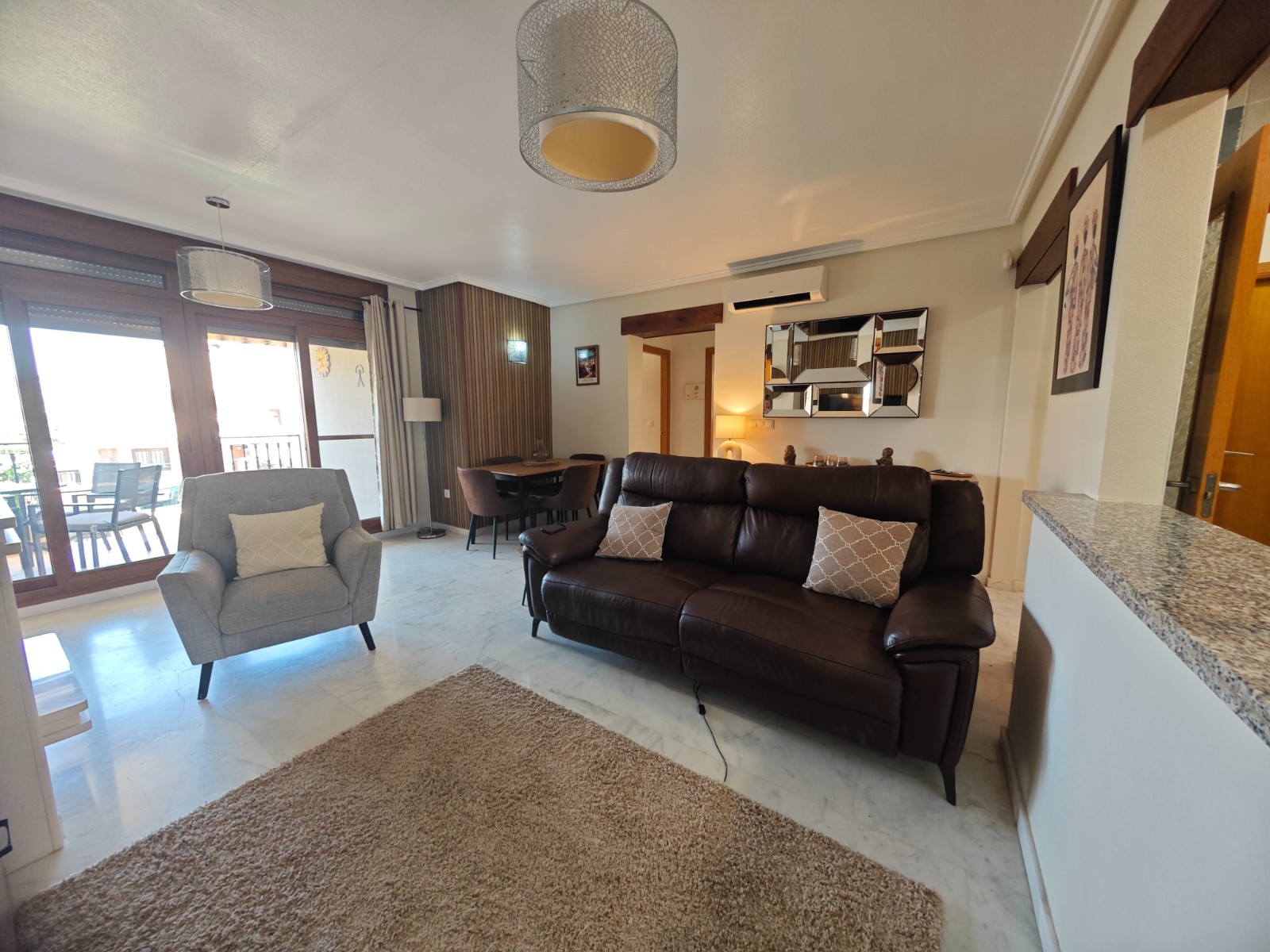 Master bedroom in apartment for sale in Algorfa