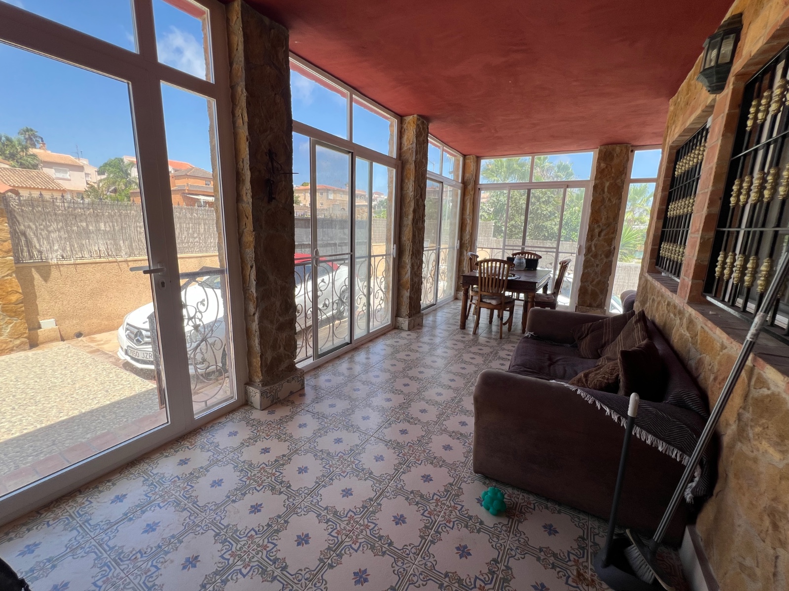 Pool area in villa for sale in San Fulgencio