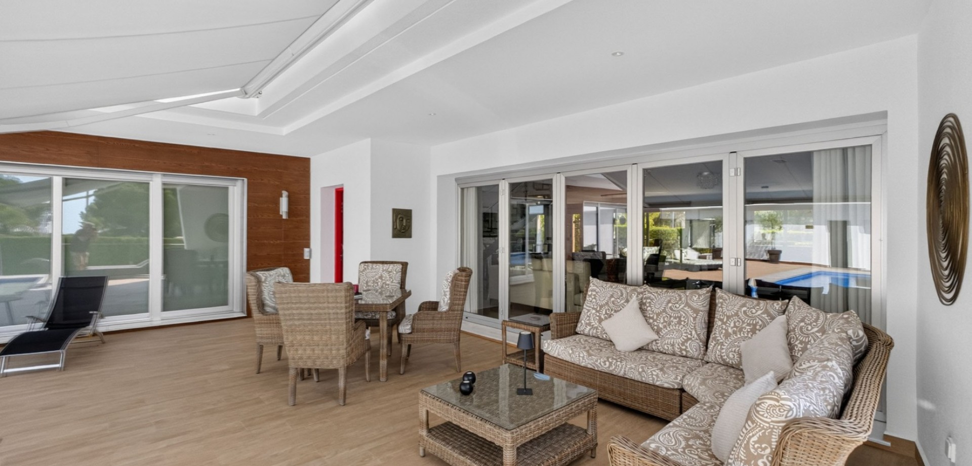 Exterior view in villa for sale in Pinar de Campoverde