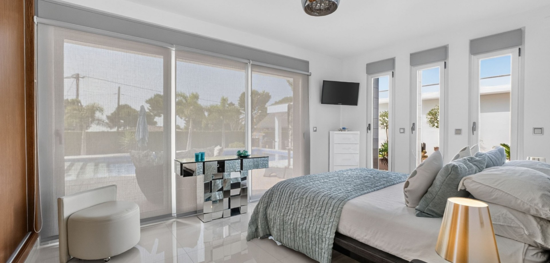 Dining area in villa for sale in Pinar de Campoverde