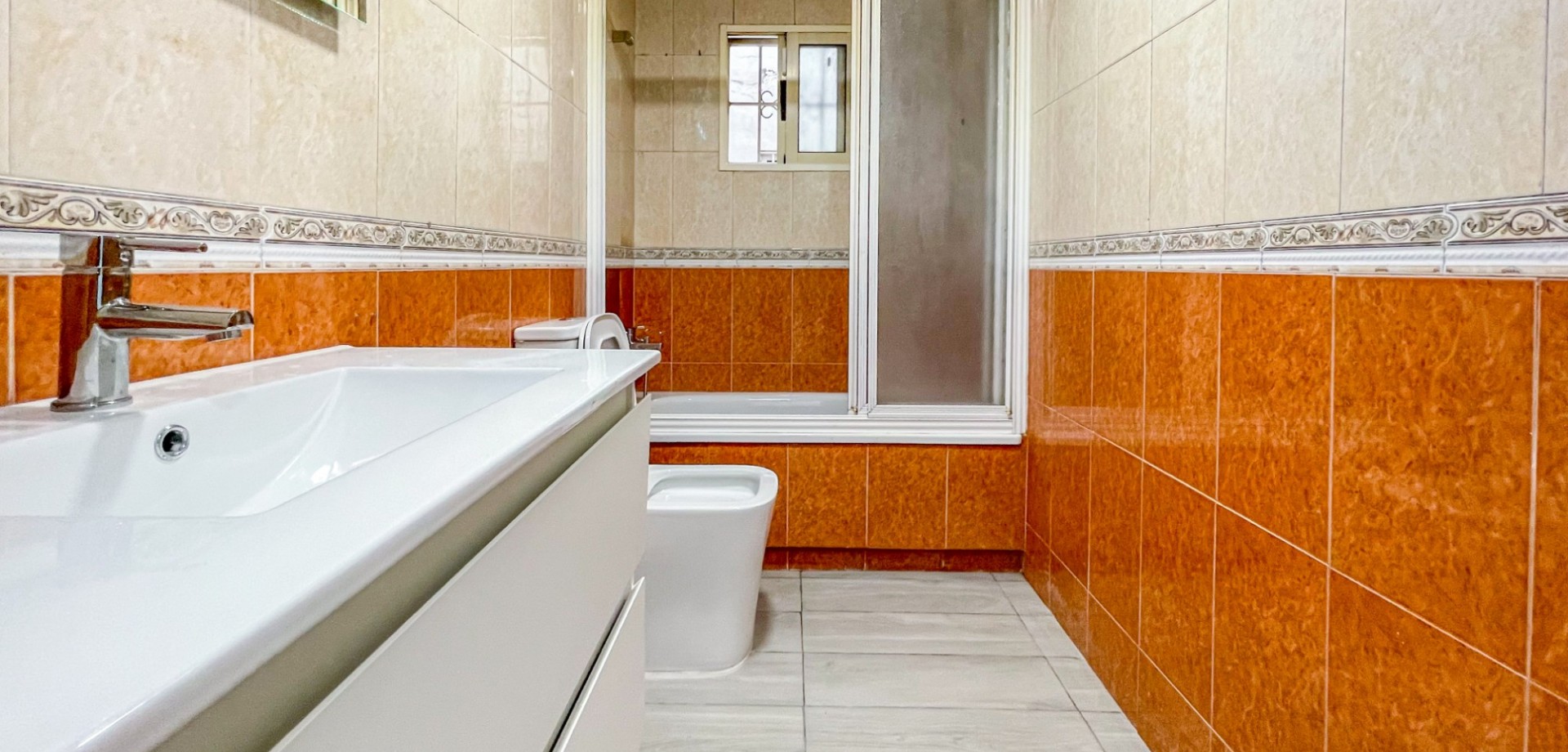 Living room in apartment for sale in Torrevieja