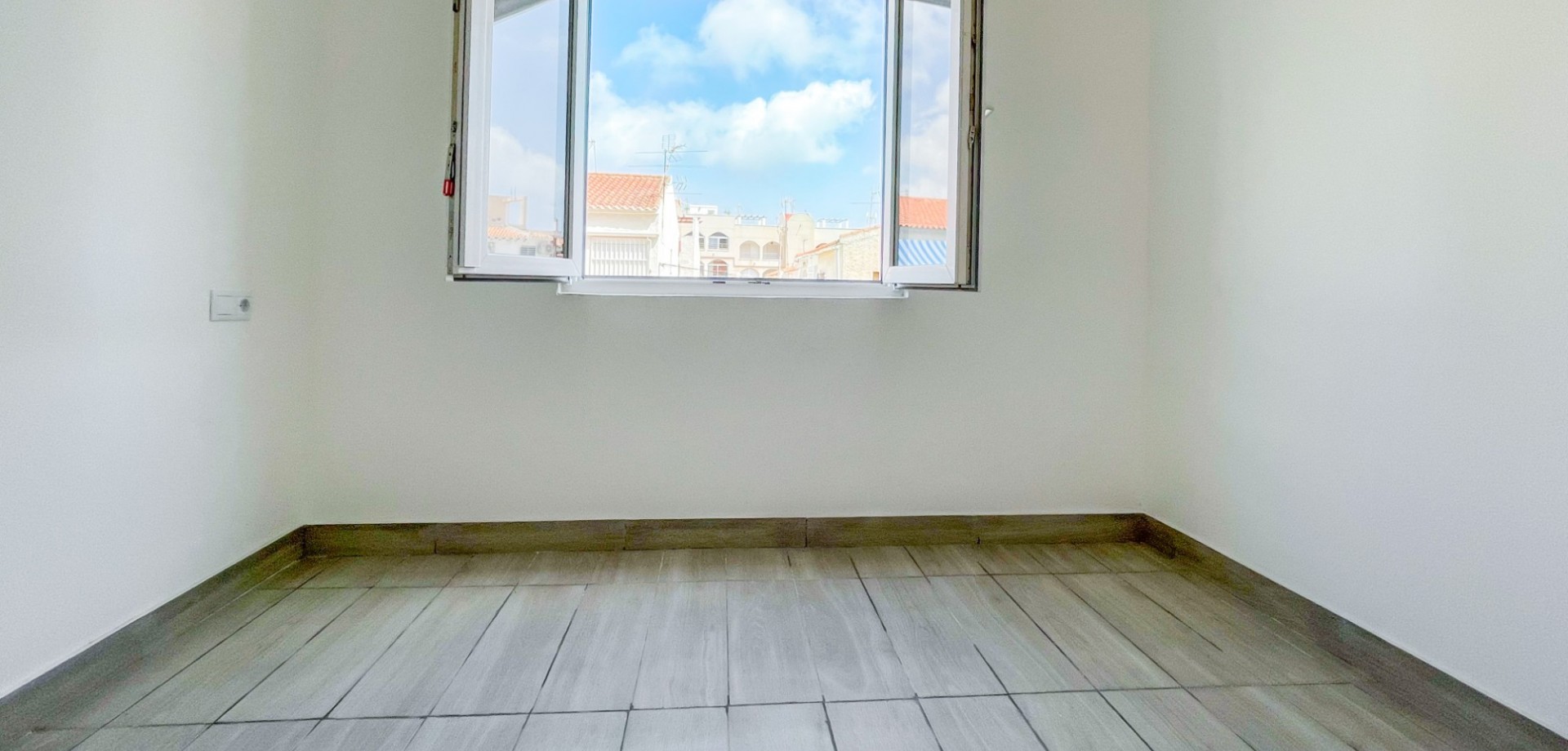 Pool area in apartment for sale in Torrevieja