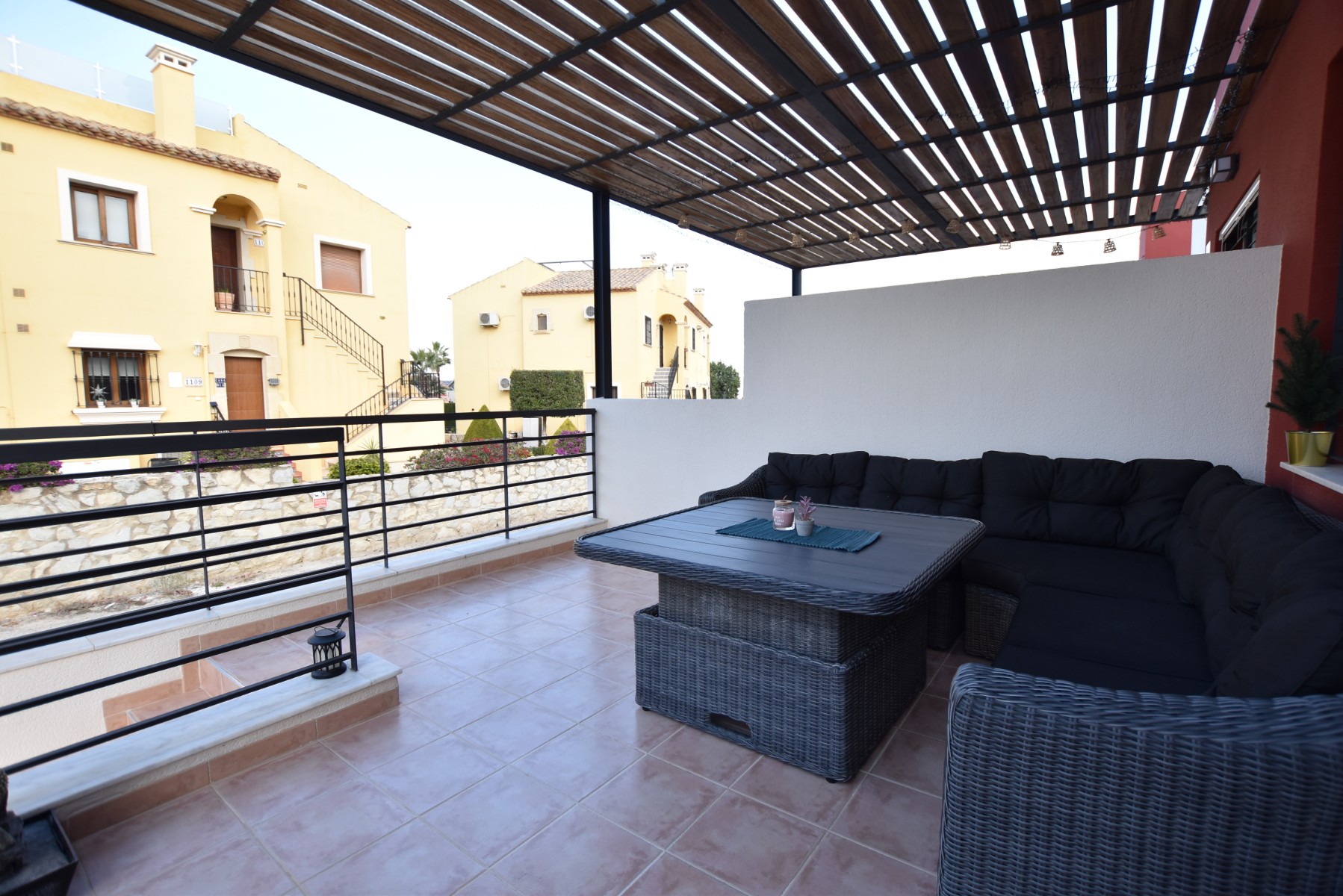 Terrace in villa for sale in Algorfa