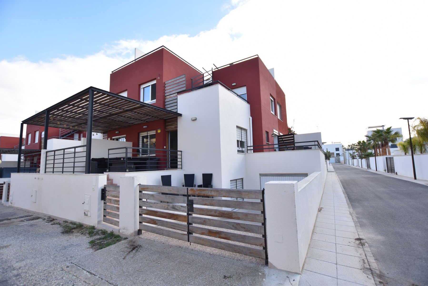 Master bedroom in villa for sale in Algorfa