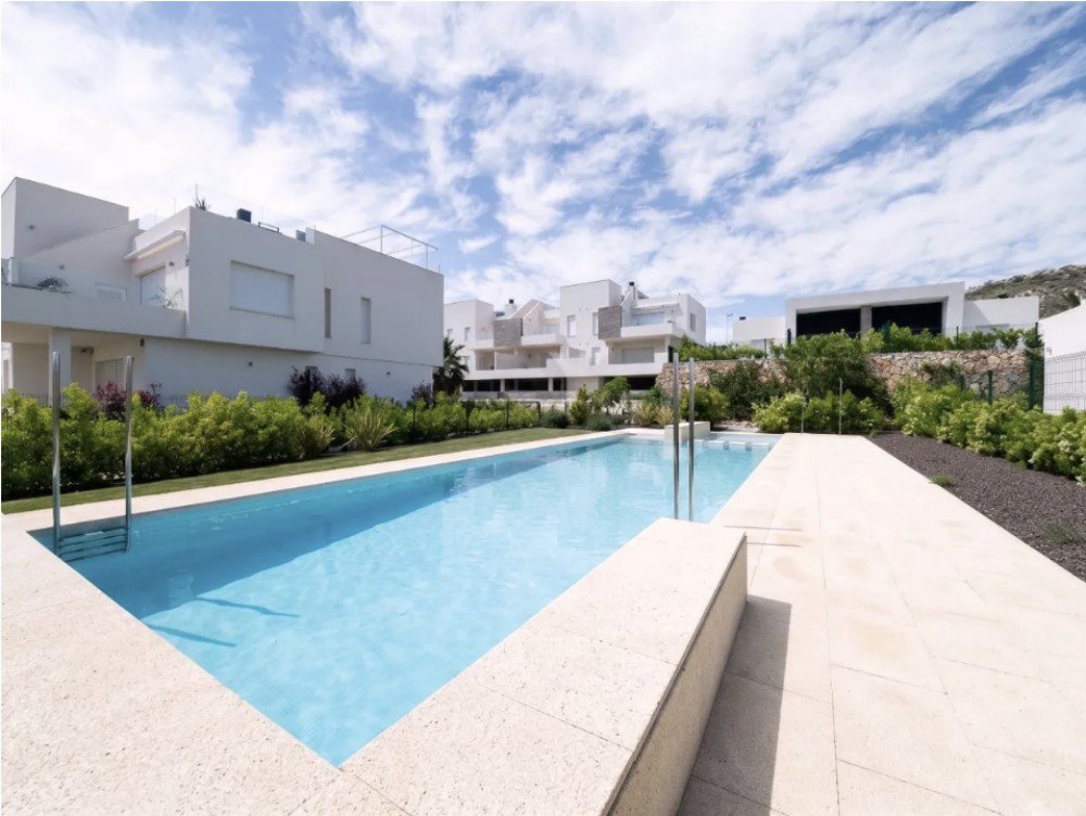 Elegantni dvosobni apartman na prizemlju u luksuznom La Finca Golf Resortu – Algorfa