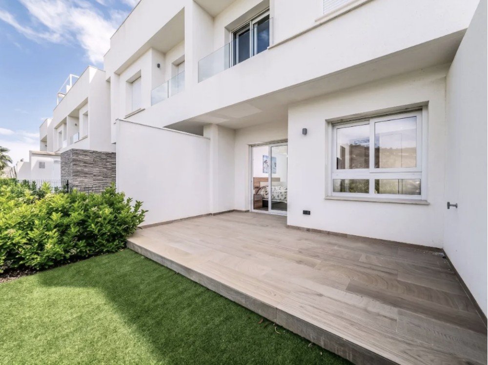 Dining area in apartment for sale in Algorfa