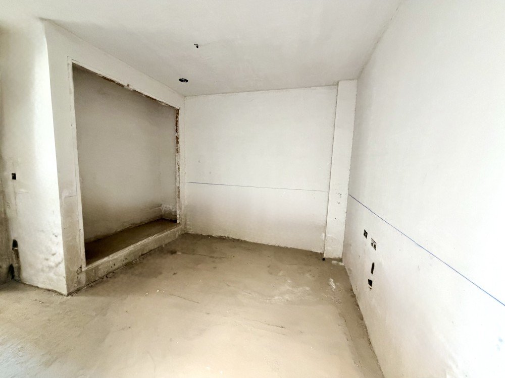 Pool area in apartment for sale in Albatera
