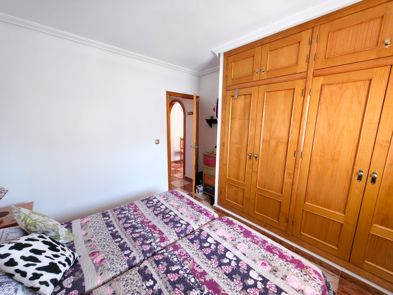 Master bedroom in apartment for sale in Cabo Roig