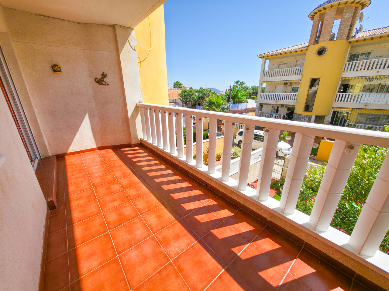 Bedroom in apartment for sale in Cabo Roig