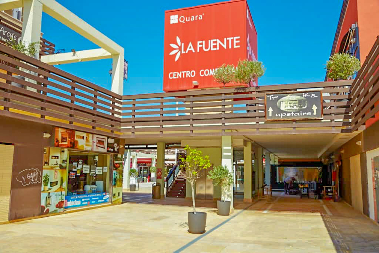 Dining area in apartment for sale in Cabo Roig
