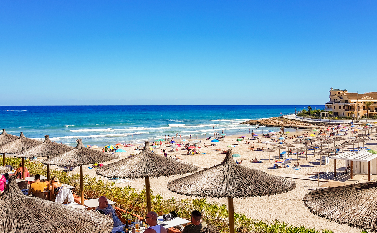 Living room in apartment for sale in Cabo Roig