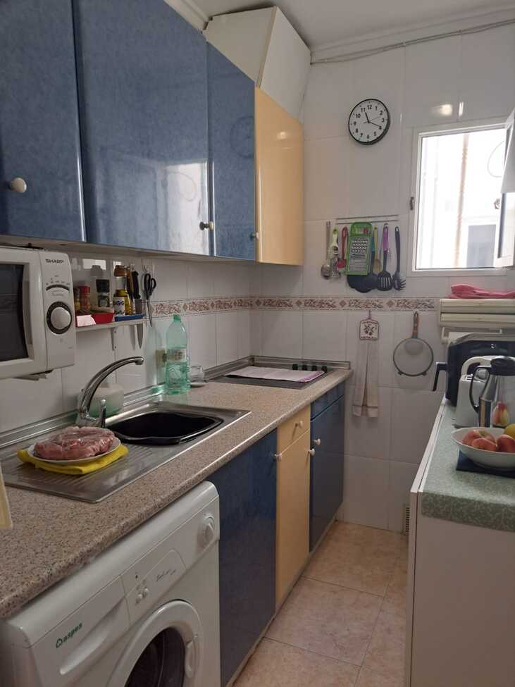 Master bedroom in apartment for sale in Torrevieja