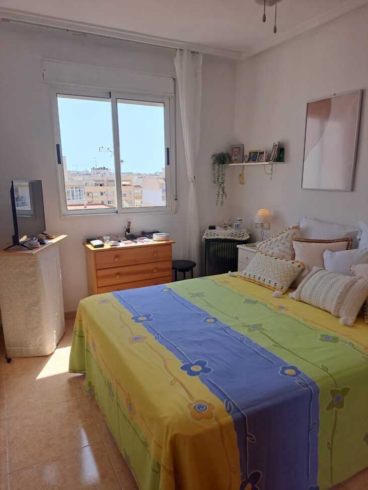 Stylish Apartment in Torrevieja with Communal Pool