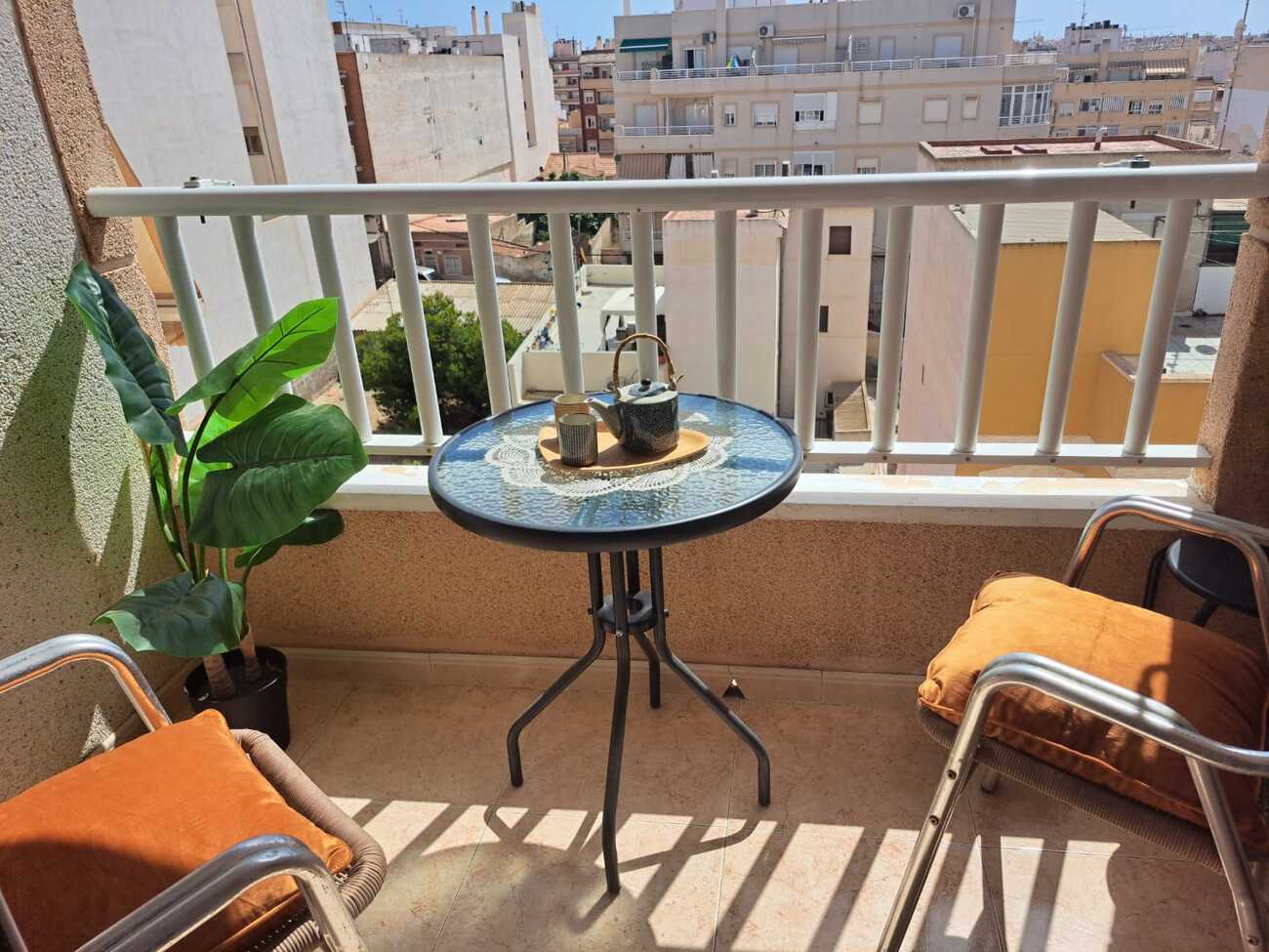 Bedroom in apartment for sale in Torrevieja