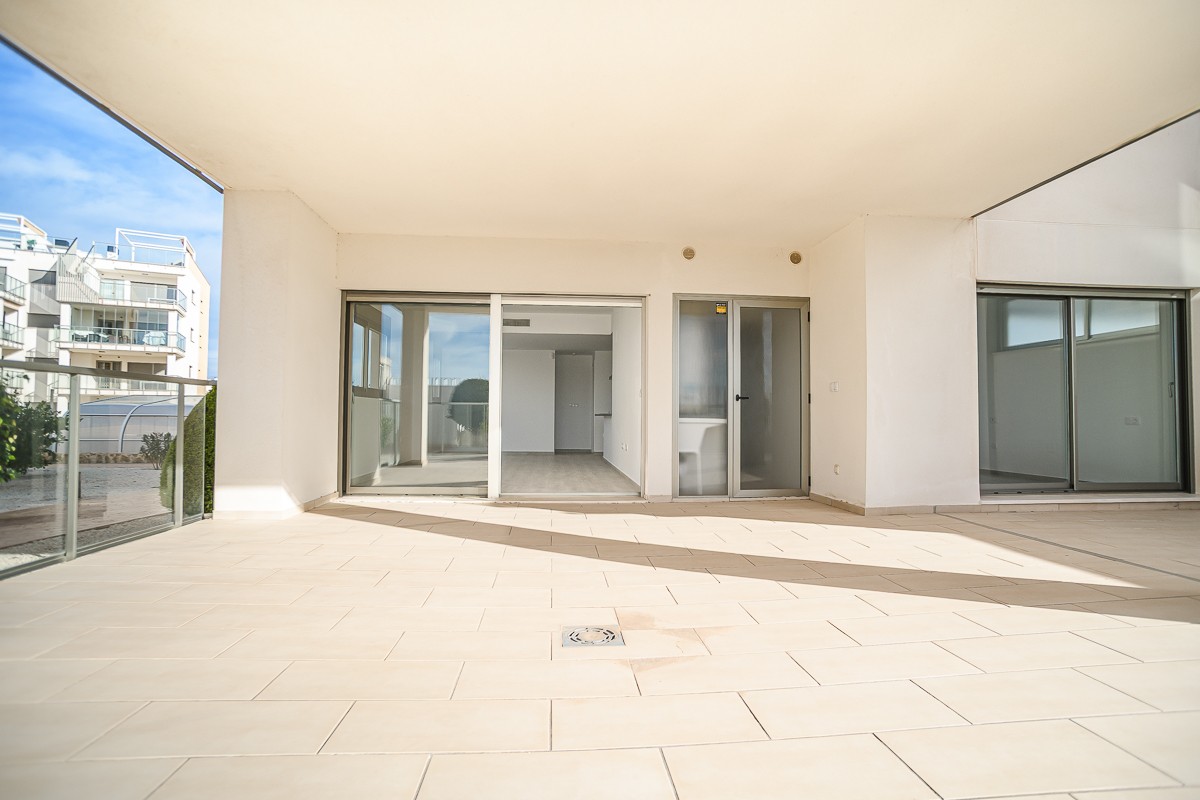 Master bedroom in apartment for sale in Orihuela Costa